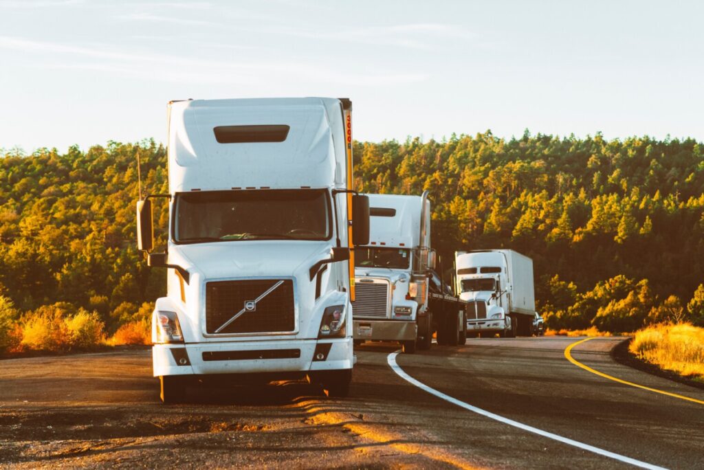 GPS and ECM Tracking for Fleet Management
