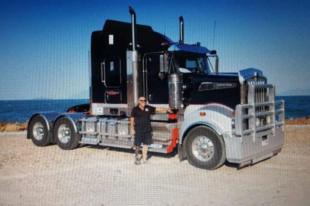 Australian Truck Driver Greg Davies Fined $580 and Yelled at for Forgetting a date in his logbook